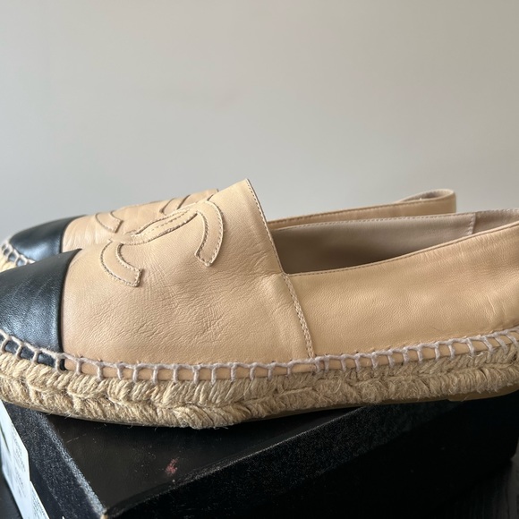 Chanel Espadrilles (Beige/Black colorway) - Picture 5 of 6